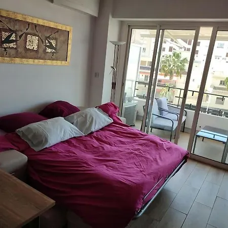 Neuf Climatise Au Coeur De Juan-les-pins דירה אנטיב